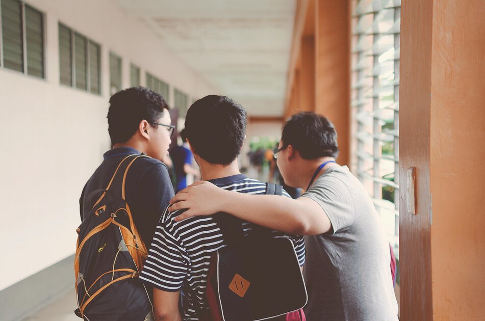 Maharashtra Engineering Colleges Hike NRI Quota Fees - Up to 5x More Than Regular Seats
